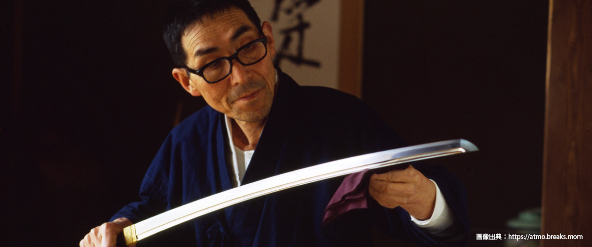 Akitsugu Amata pursued not only the beauty of the blade, but also a balance among steel quality, jigane, hamon, forging, and the spirit of traditional methods.