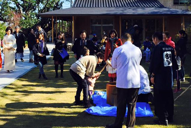 本年もお餅つきが大盛況でした！！