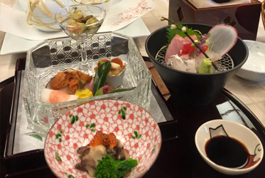 本日一月の献立説明会と試食会やりました